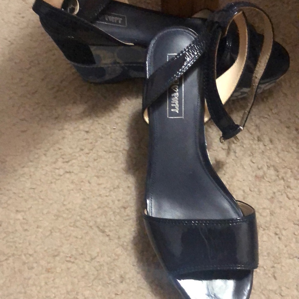 Coach size 10 shoes - Picture 2 of 2